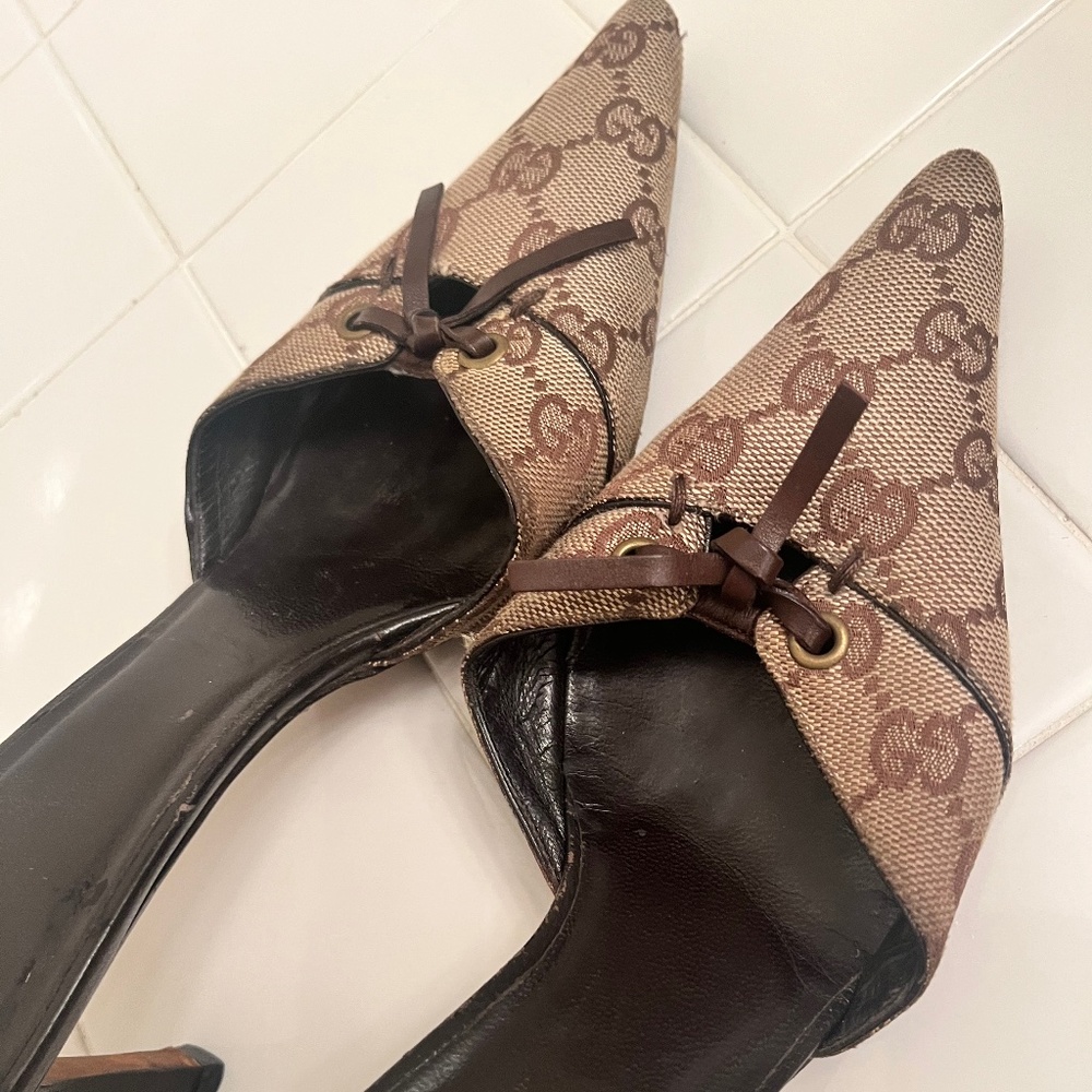Gucci GG fabric Pointed Toe Mule Slides